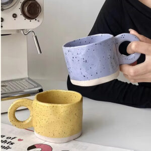 Alternative view of Kreative Keramiktasse im koreanischen Retro-Stil